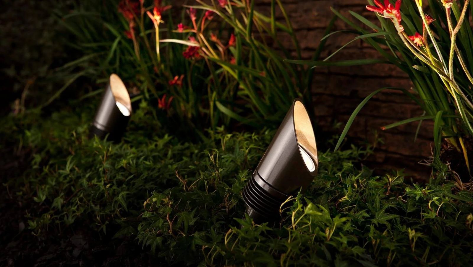 Exterior landscape and facade lighting
